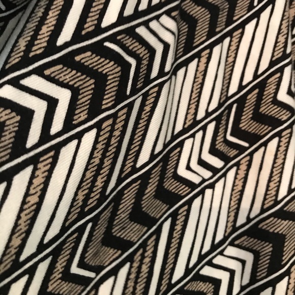 😀 $30/3 Max Studio skirt - Picture 3 of 4